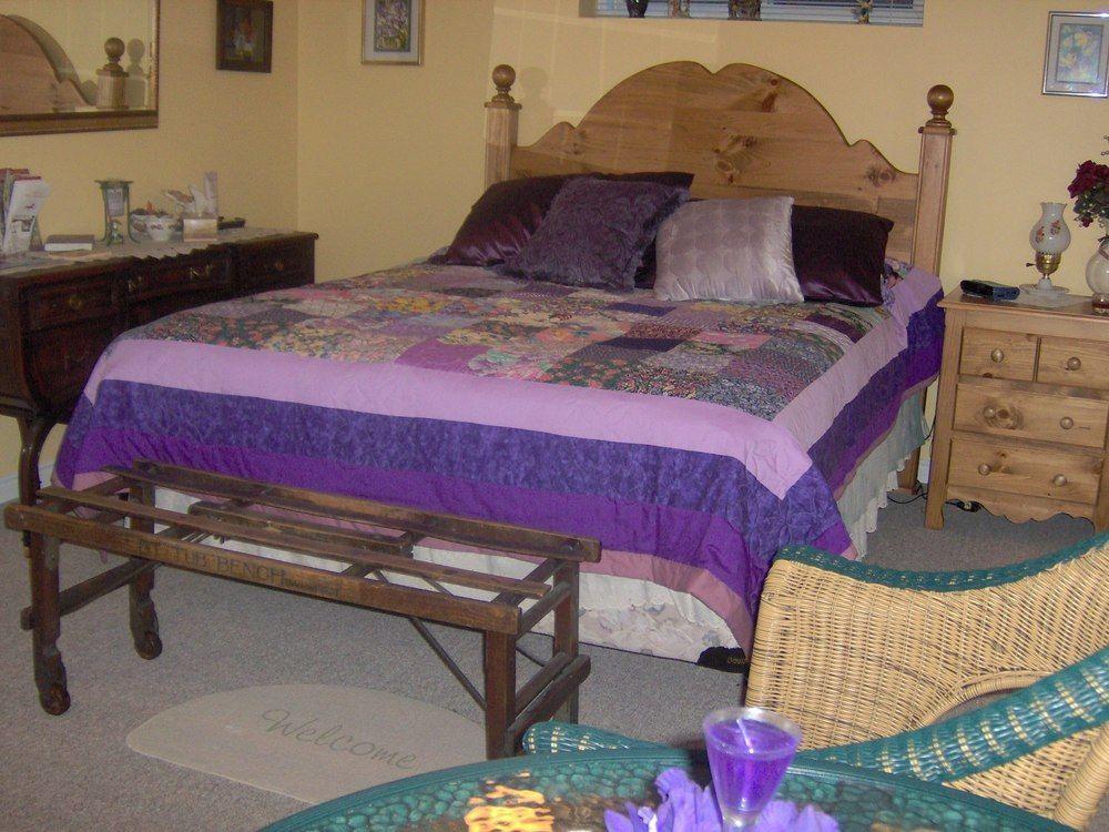 Carrousel Bed & Breakfast Cayuga Экстерьер фото